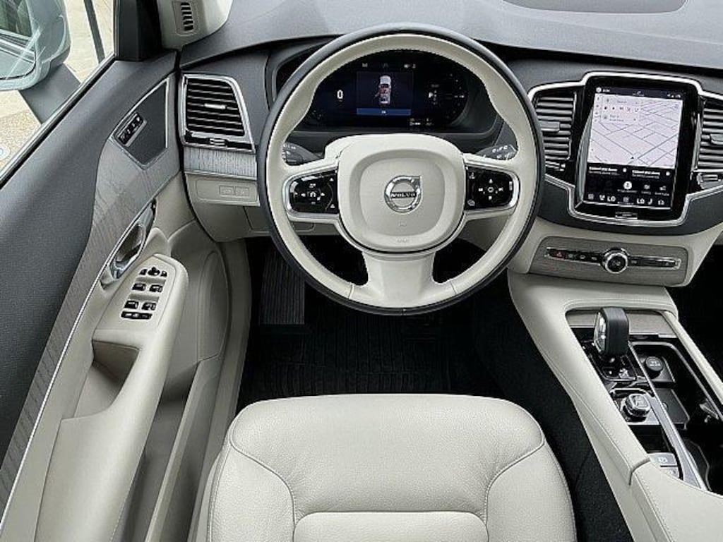 Certified 2025 Volvo XC90 Plug-In Hybrid Plus SUV