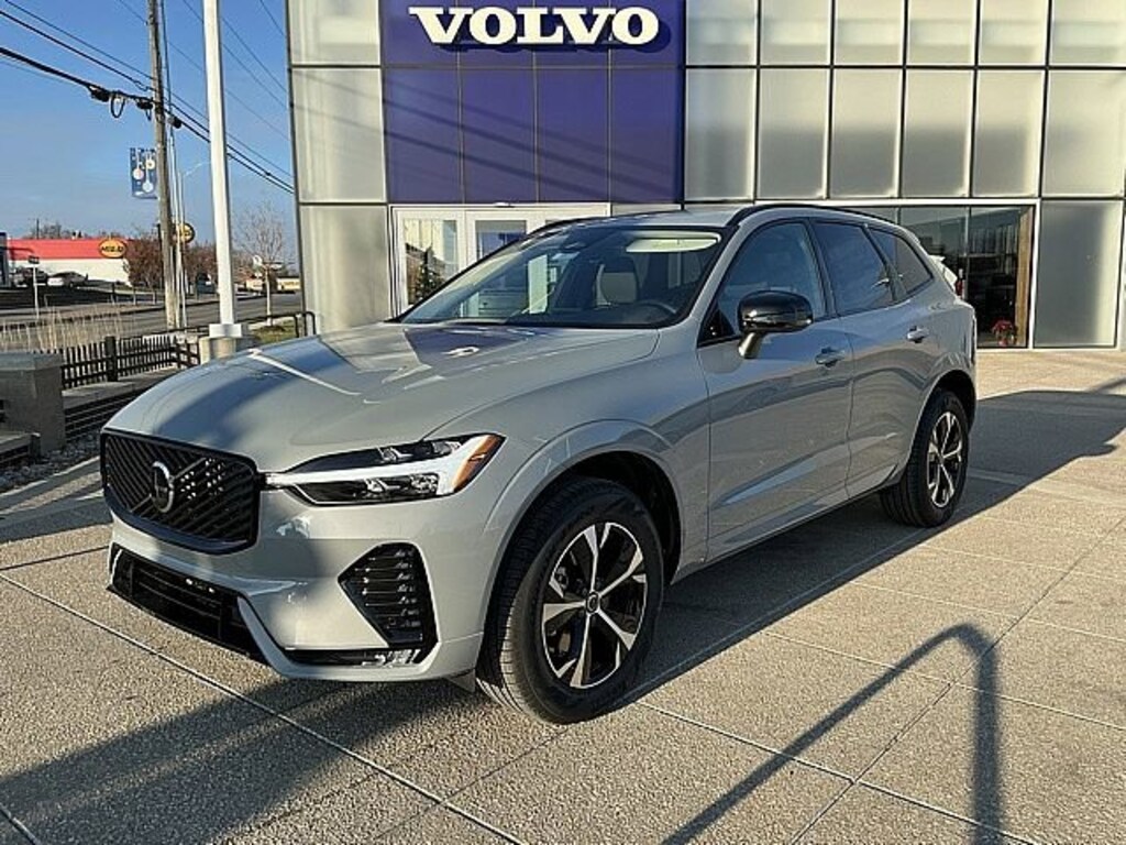 New 2026 Volvo XC60 B5 Core SUV