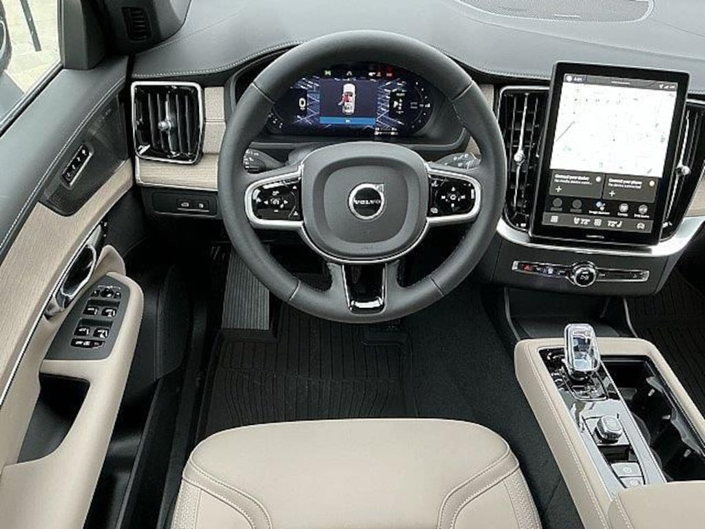 New 2026 Volvo XC90 plug-in hybrid T8 Plus 7-Seater SUV