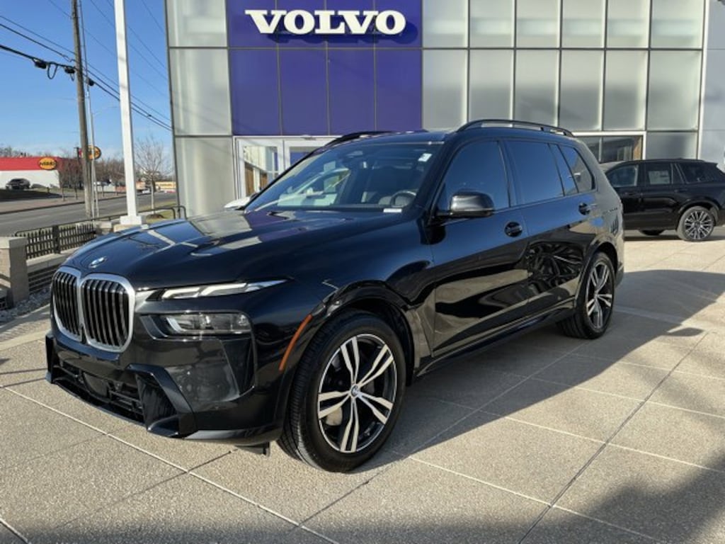 Used 2023 BMW X7 xDrive40i xDrive40i Sports Activity Vehicle