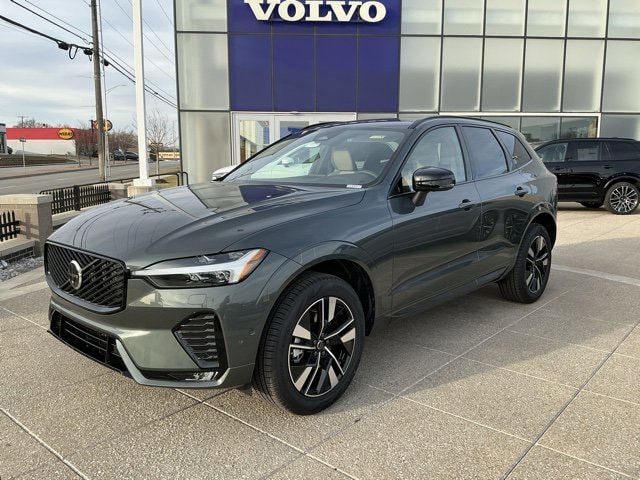 2026 Volvo XC60 B5 Plus Dark AWD's photo