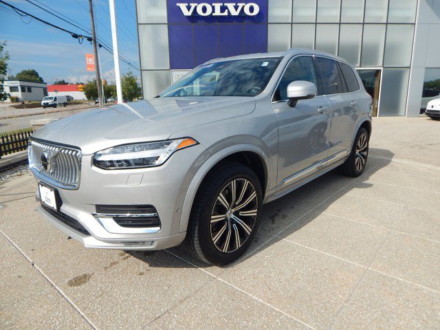 2024 Volvo XC90 Plus's photo