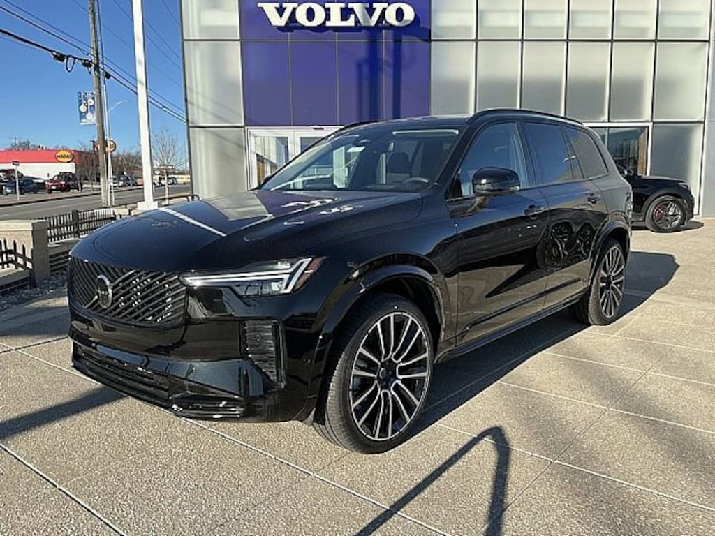 New 2026 Volvo XC90 B6 Ultra Dark Theme 7-Seater SUV