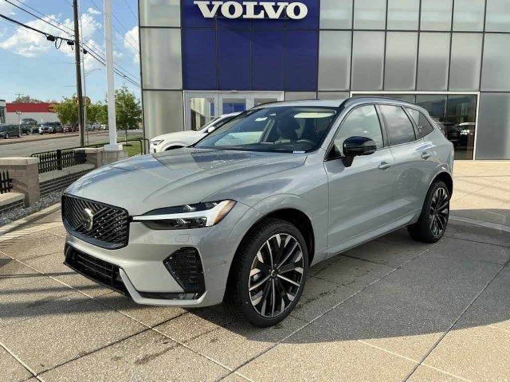 New 2026 Volvo XC60 B5 Ultra SUV
