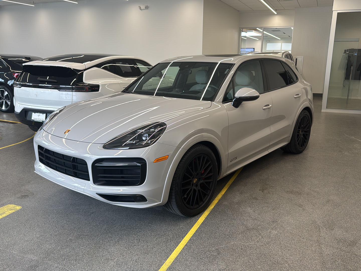 Used 2022 Porsche Cayenne GTS with VIN WP1AG2AY0NDA38729 for sale in Kansas City