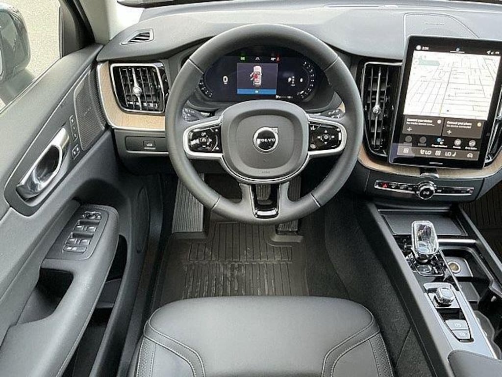 New 2026 Volvo XC60 B5 Plus SUV