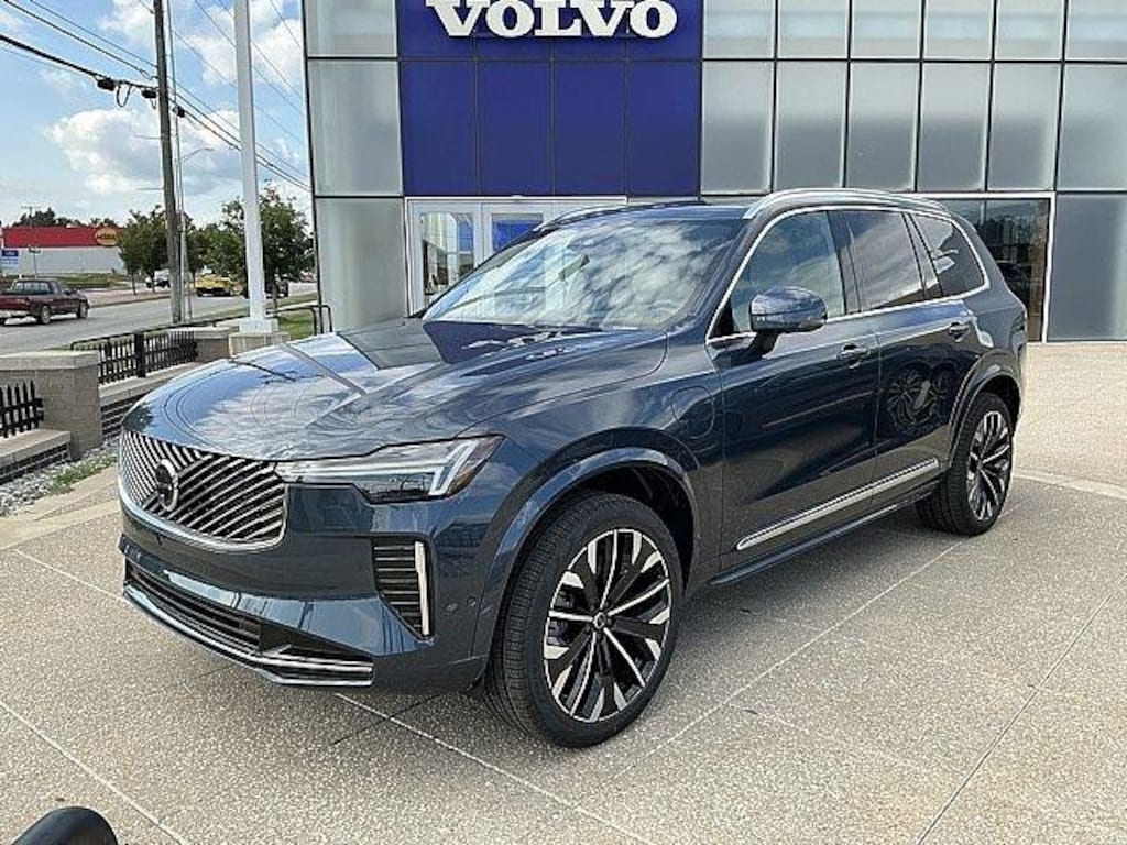 New 2026 Volvo XC90 plug-in hybrid T8 Ultra 7-Seater SUV