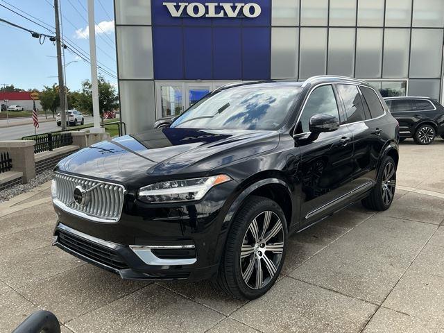 2025 Volvo XC90 T8 Recharge Ultra Bright 4WD's photo