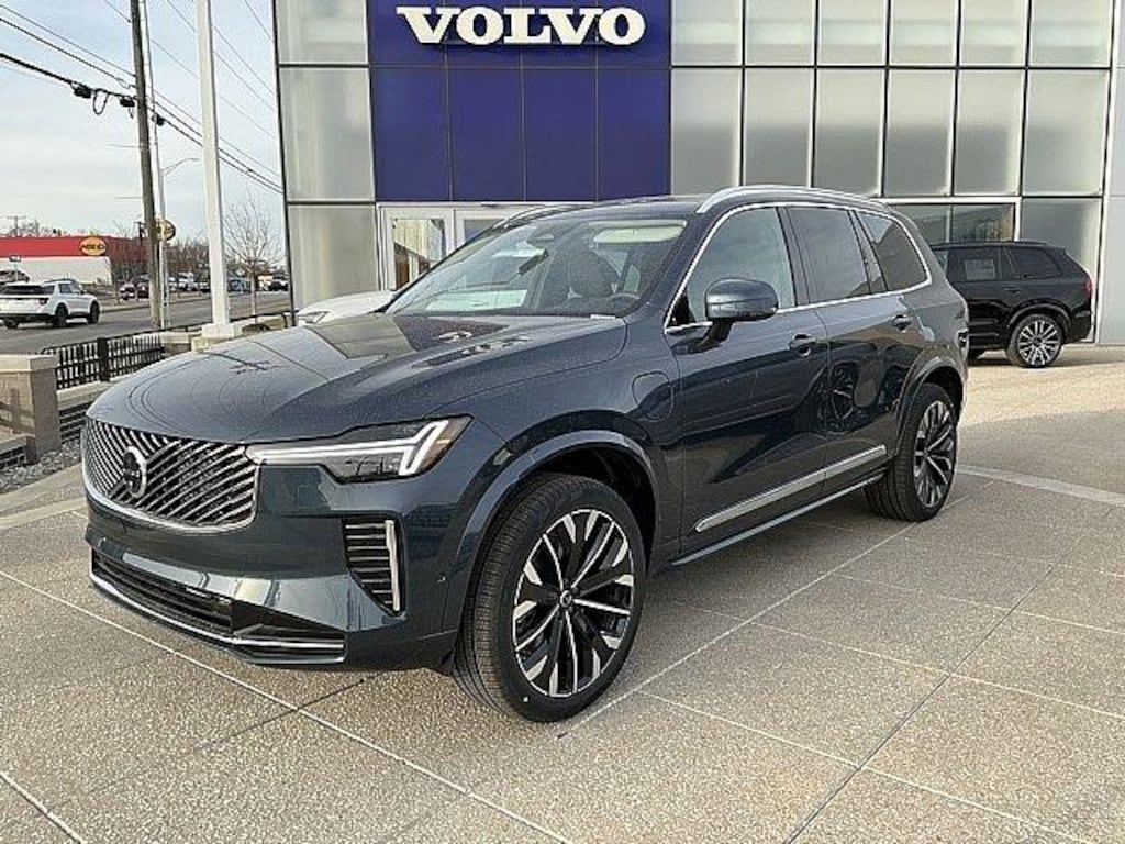 New 2026 Volvo XC90 plug-in hybrid T8 Plus 7-Seater SUV