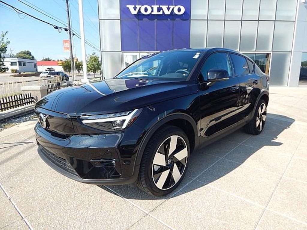 Certified 2023 Volvo C40 Recharge Pure Electric Ultimate Twin eAWD Ultimate