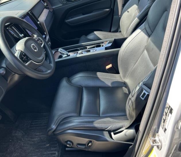 Used 2023 Volvo XC60 Ultimate with VIN YV4L12RA1P1353995 for sale in Kansas City