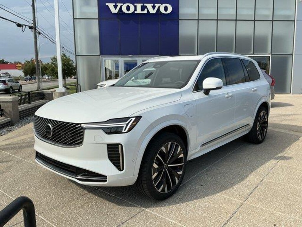New 2026 Volvo XC90 plug-in hybrid T8 Plus 7-Seater SUV