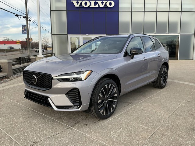 2026 Volvo XC60 Plus's photo