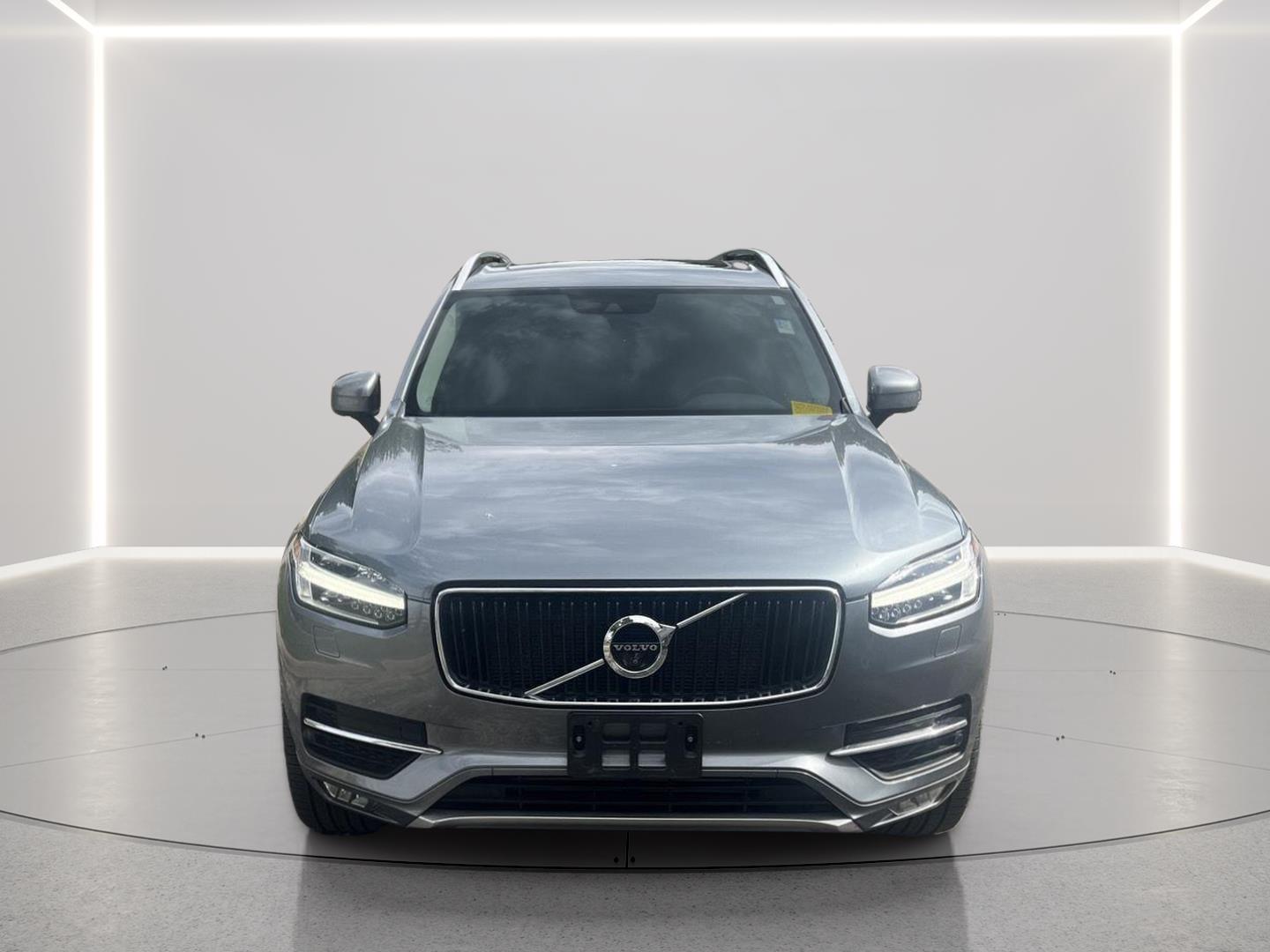 2017 Volvo XC90 Momentum