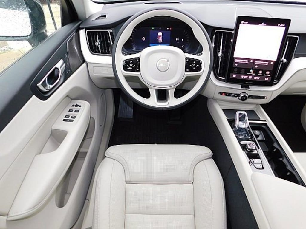 New 2026 Volvo XC60 B5 Ultra SUV