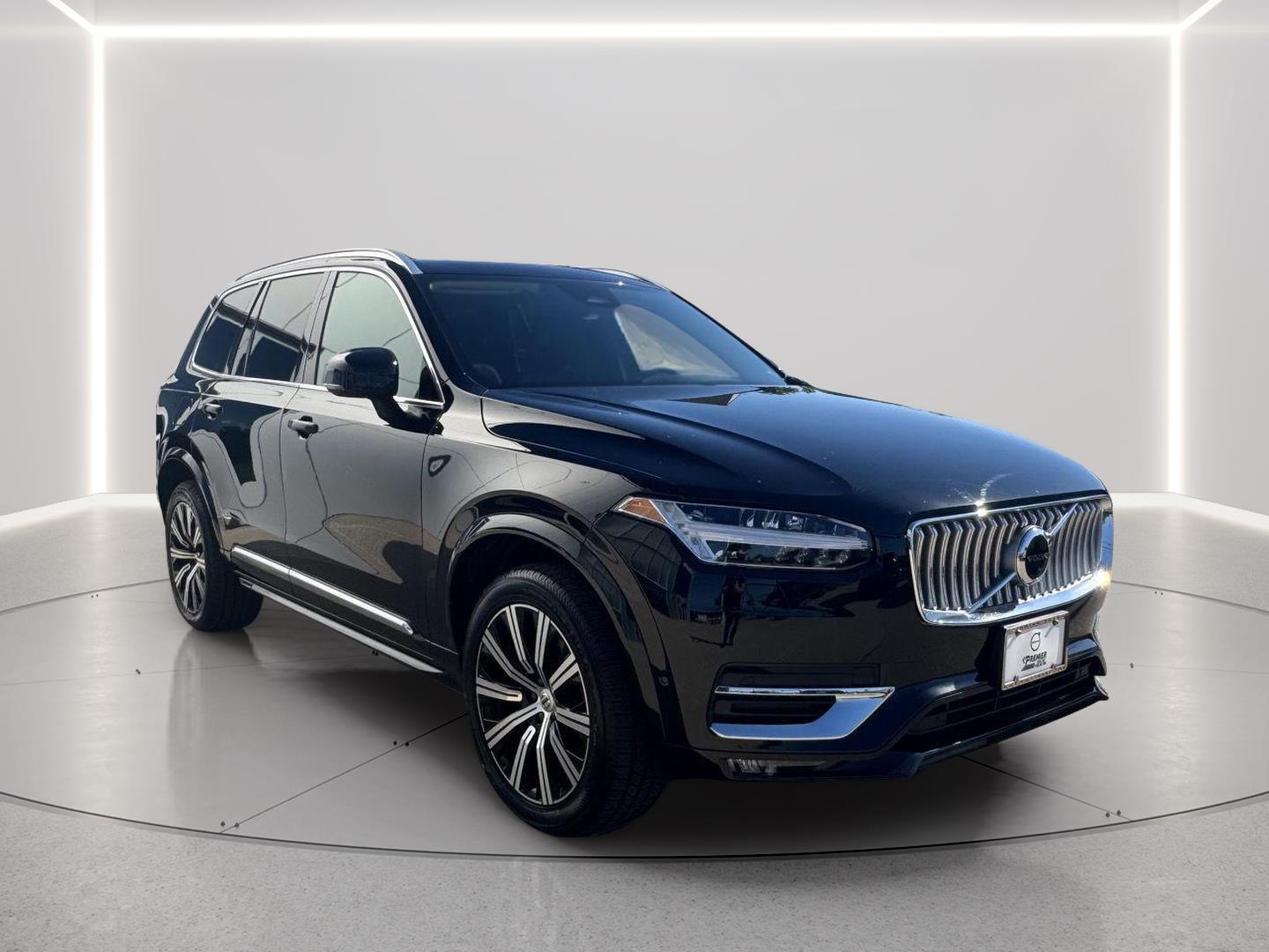 2023 Volvo XC90 Plus