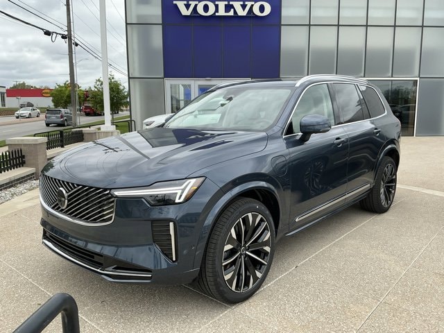 2026 Volvo XC90 T8 Recharge Ultra Bright 4WD's photo