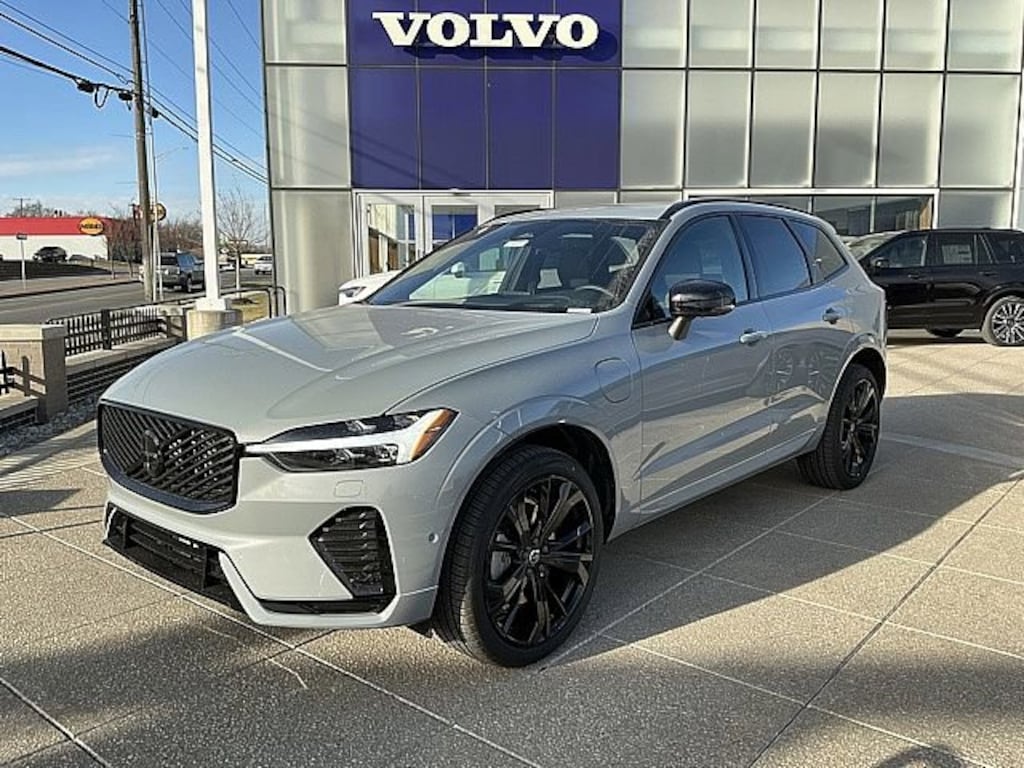New 2026 Volvo XC60 plug-in hybrid T8 Ultra Black Edition SUV