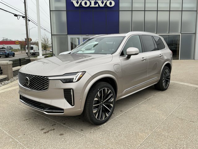 2026 Volvo XC90 T8 Recharge Plus Bright 7-Seat 4WD's photo