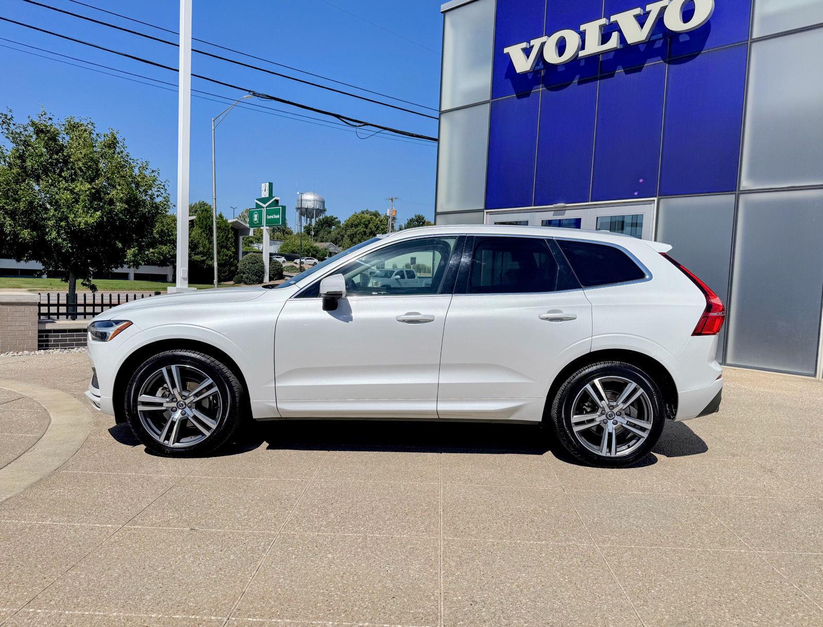 Used 2021 Volvo XC60 Momentum with VIN YV4102RK5M1810158 for sale in Kansas City