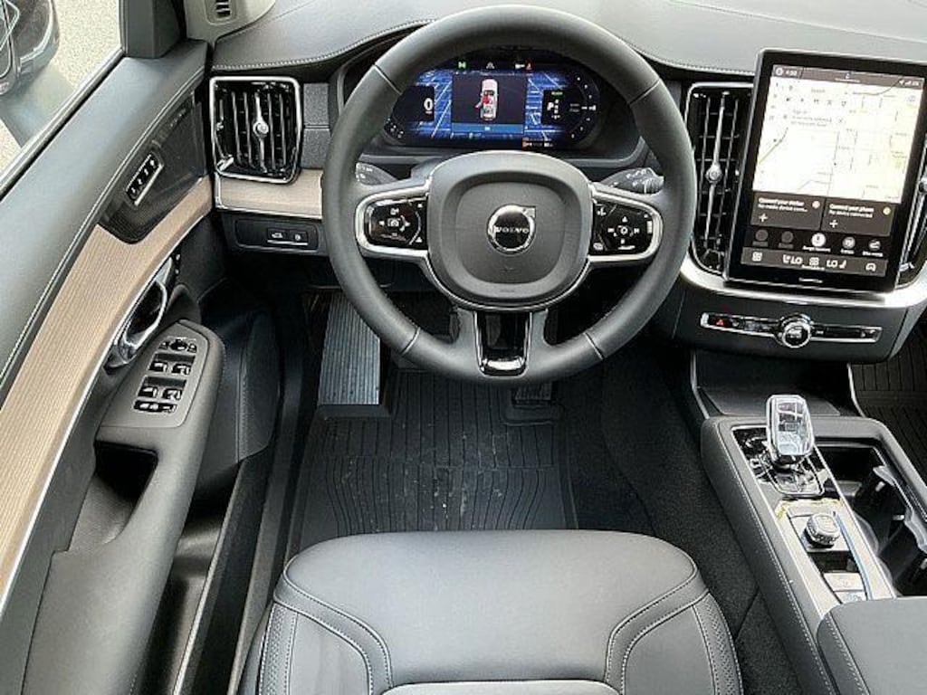 New 2026 Volvo XC90 plug-in hybrid T8 Plus 7-Seater SUV