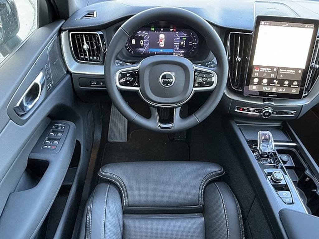 New 2026 Volvo XC60 plug-in hybrid T8 Ultra Black Edition SUV