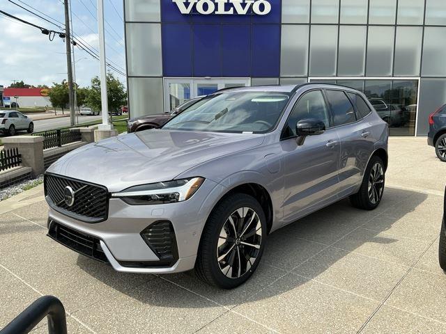 2026 Volvo XC60 T8 Plus Dark AWD's photo