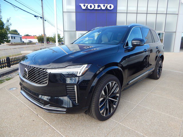 2026 Volvo XC90 Plus's photo