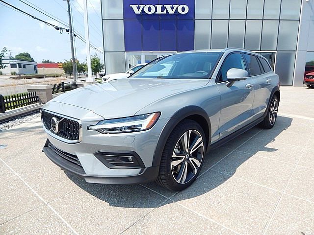 New 2025 Volvo V60 Cross Country For Sale at Premier Volvo