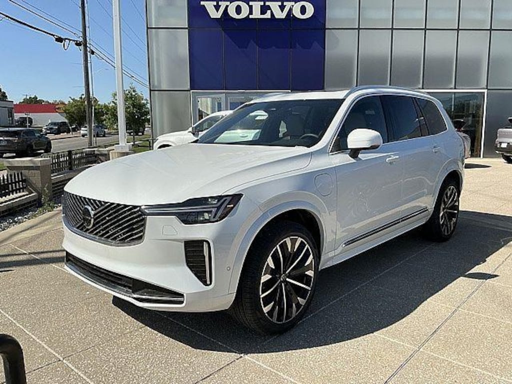 New 2026 Volvo XC90 plug-in hybrid T8 Plus 7-Seater SUV