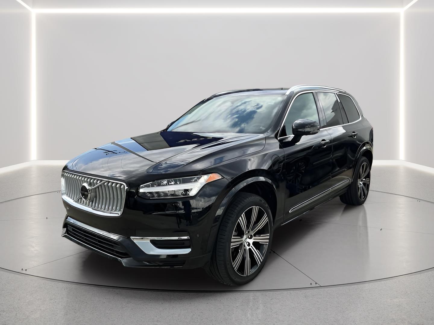 Used 2025 Volvo XC90 Ultra with VIN YV4H60PF9S1335327 for sale in Kansas City