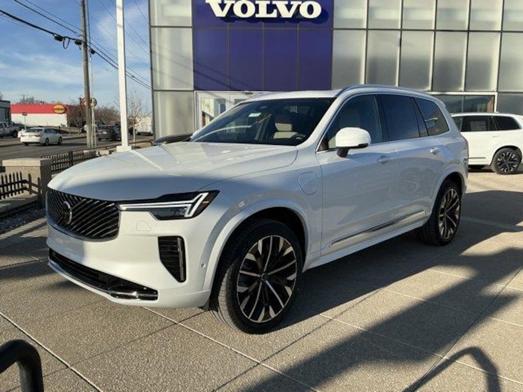 New 2026 Volvo XC90 plug-in hybrid T8 Plus 7-Seater SUV