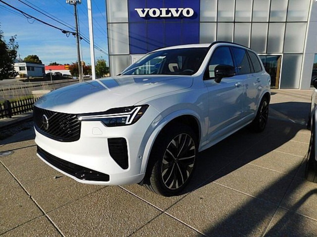 New 2026 Volvo XC90 B6 Ultra Dark Theme 7-Seater SUV