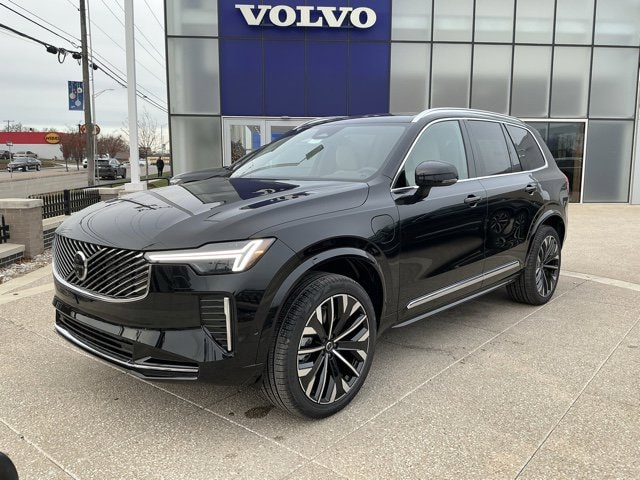 2026 Volvo XC90 Plus's photo