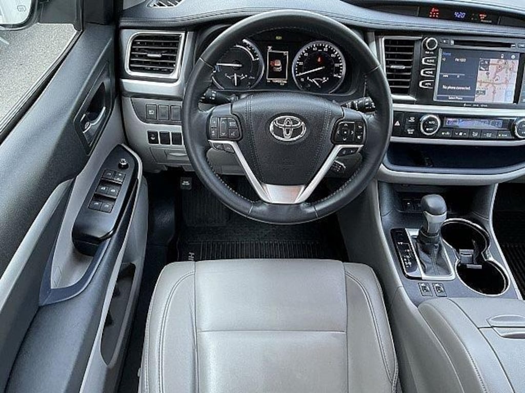 Used 2018 Toyota Highlander Hybrid XLE SUV