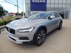 2026 Volvo V90 Cross Country B6 Ultra Wagon