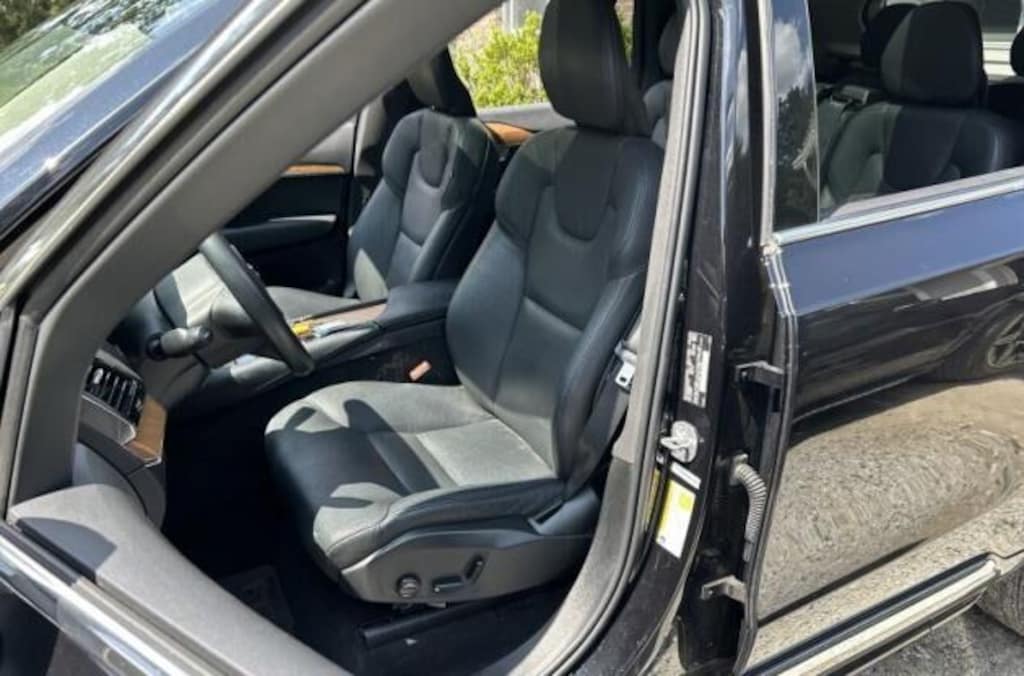 Used 2023 Volvo XC90 Plus SUV