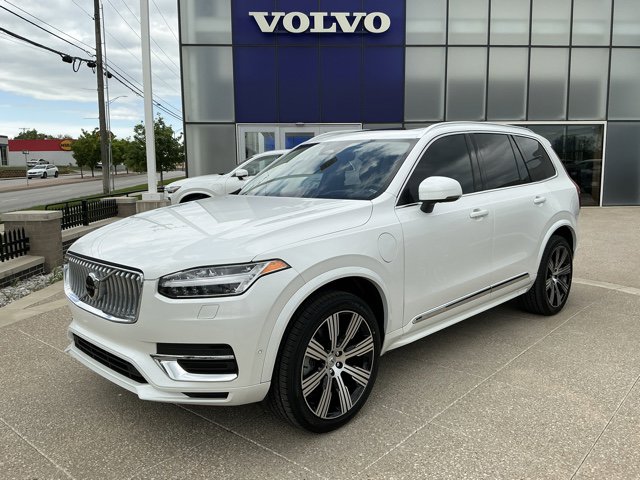2024 Volvo XC90 T8 Recharge Ultimate 6-Seater 4WD's photo