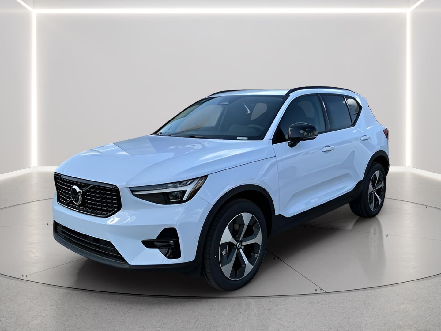 2026 Volvo XC40 Plus
