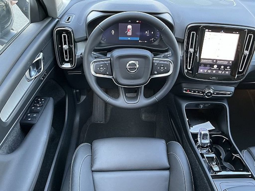 New 2026 Volvo XC40 B5 Plus SUV