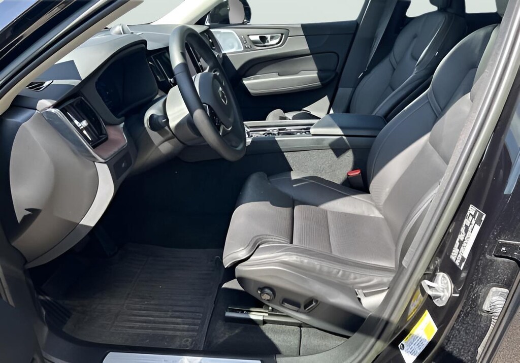 Certified 2023 Volvo XC60 Ultimate Bright Theme SUV