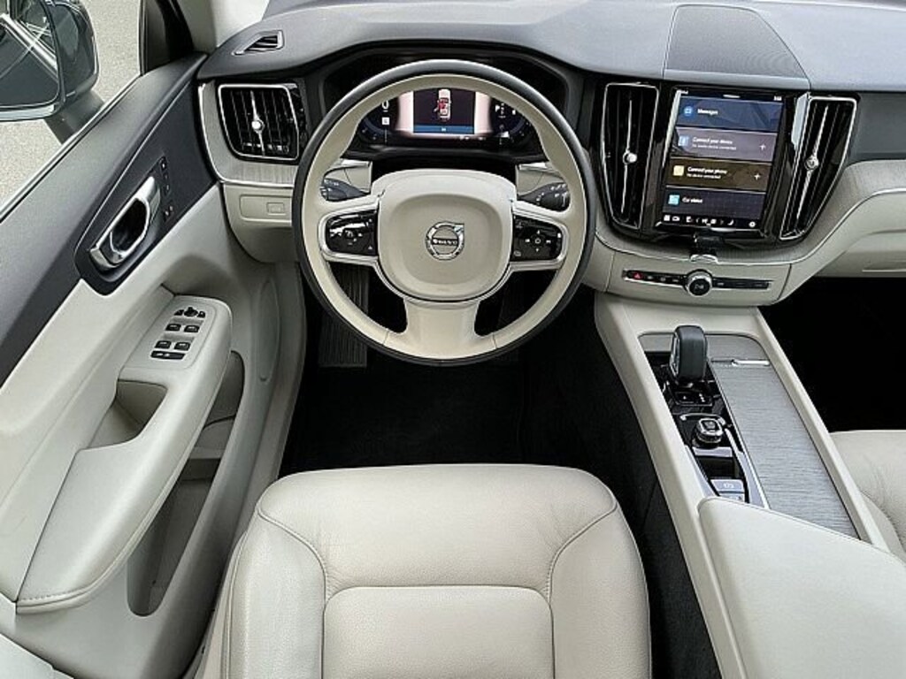Certified 2023 Volvo XC60 Plus Bright Theme B5 AWD Plus Bright Theme