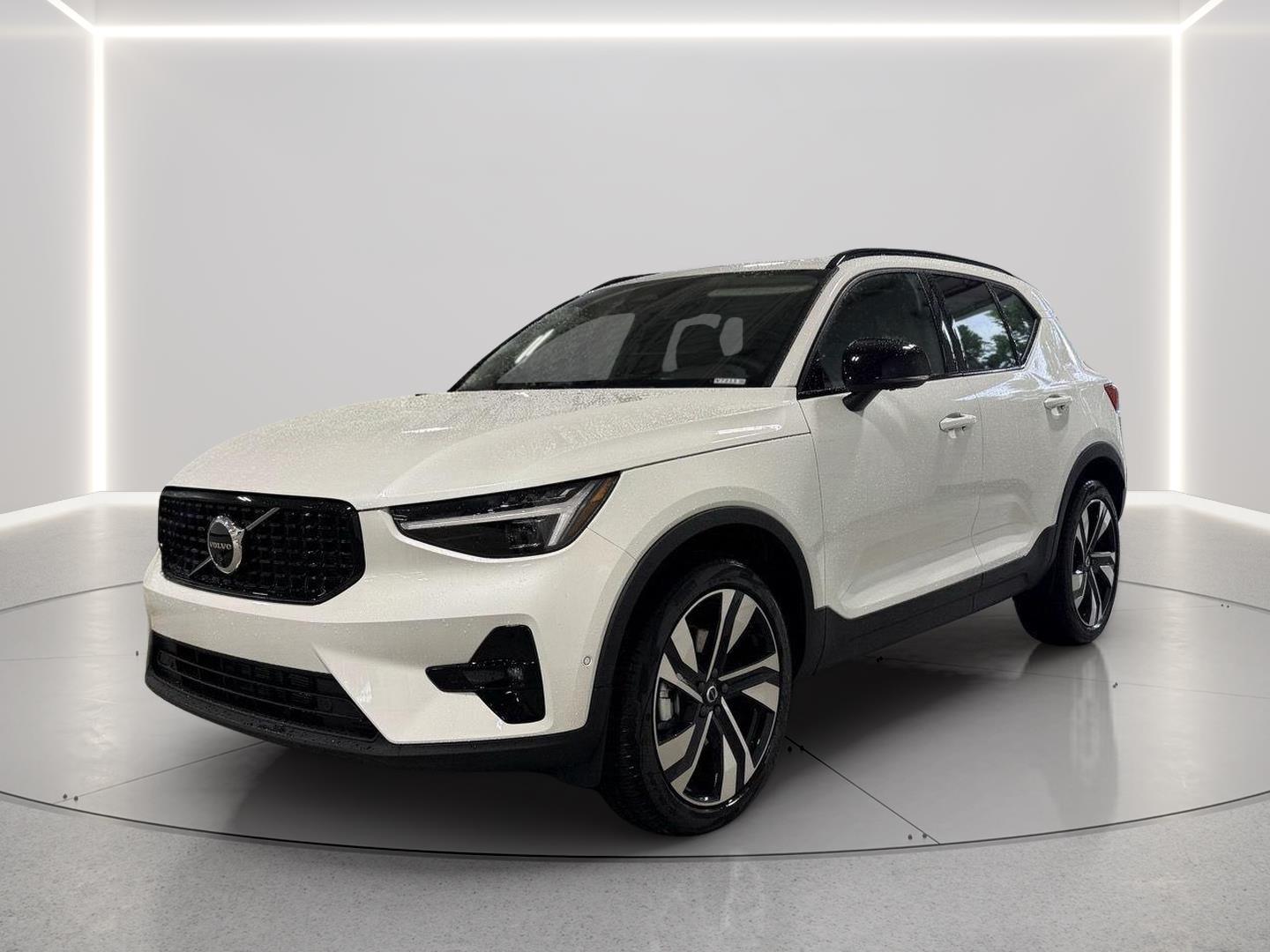 2026 Volvo XC40