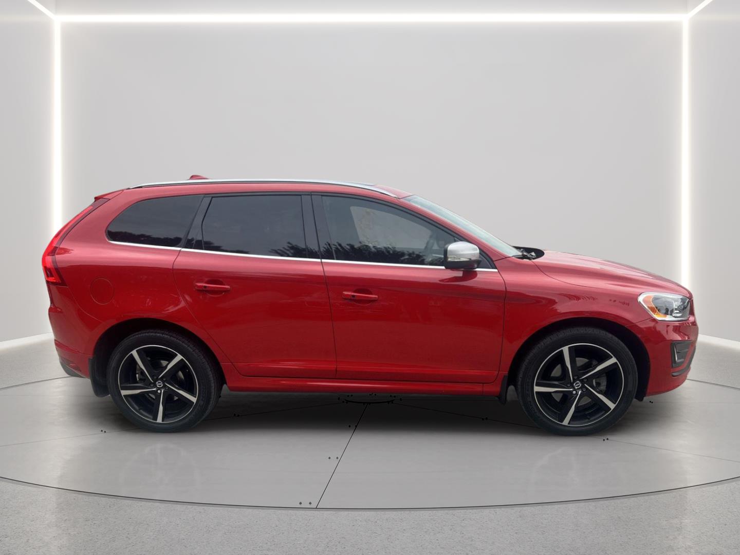 Used 2015 Volvo XC60 T6 R-Design Platinum SUV