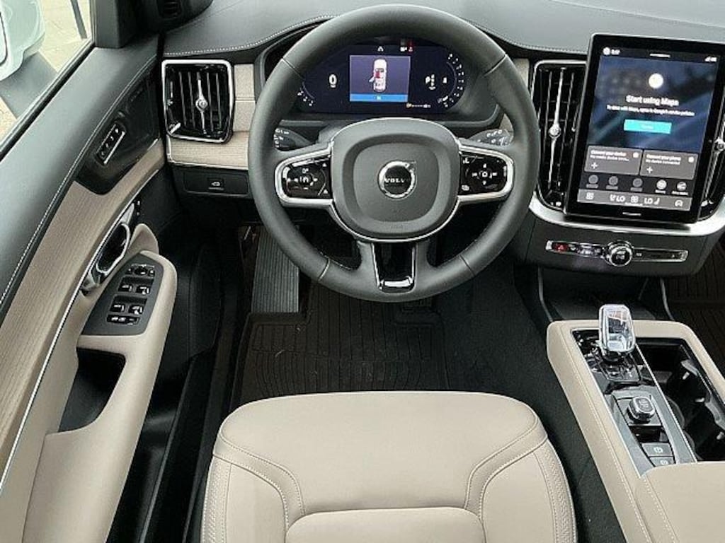 New 2026 Volvo XC90 B6 Plus 7-Seater SUV