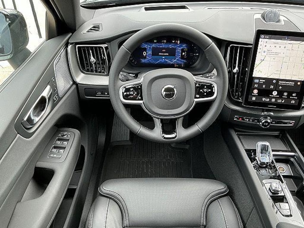 New 2026 Volvo XC60 plug-in hybrid T8 Ultra Black Edition SUV