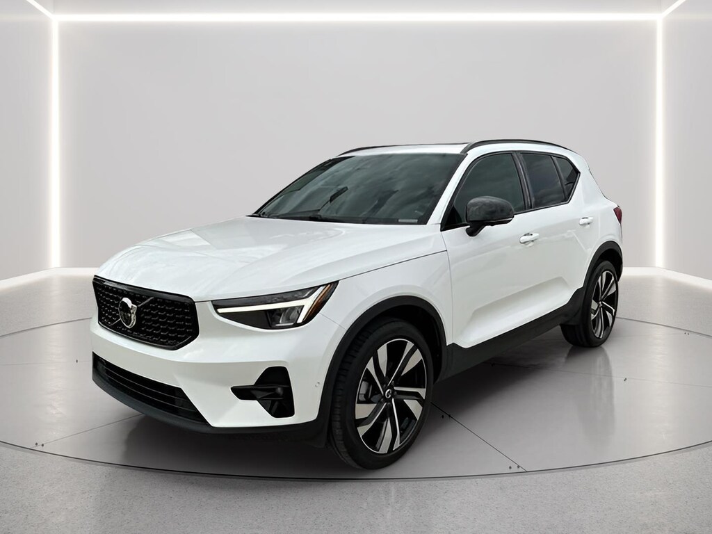 Used 2025 Volvo XC40 Plus Dark Theme SUV