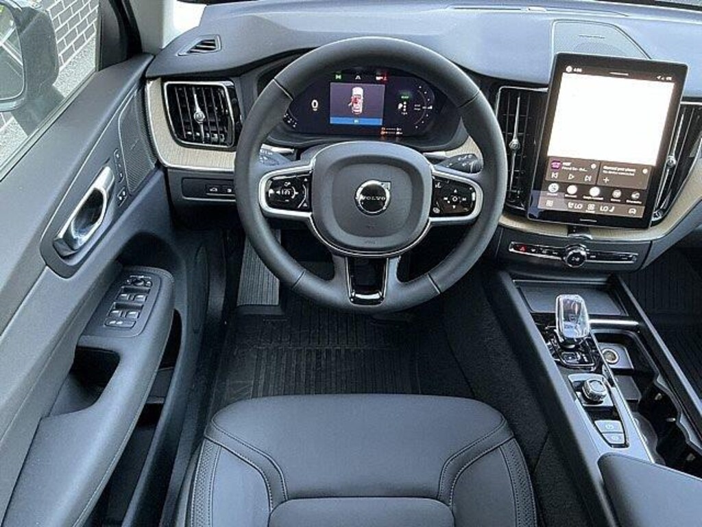New 2026 Volvo XC60 plug-in hybrid T8 Plus SUV