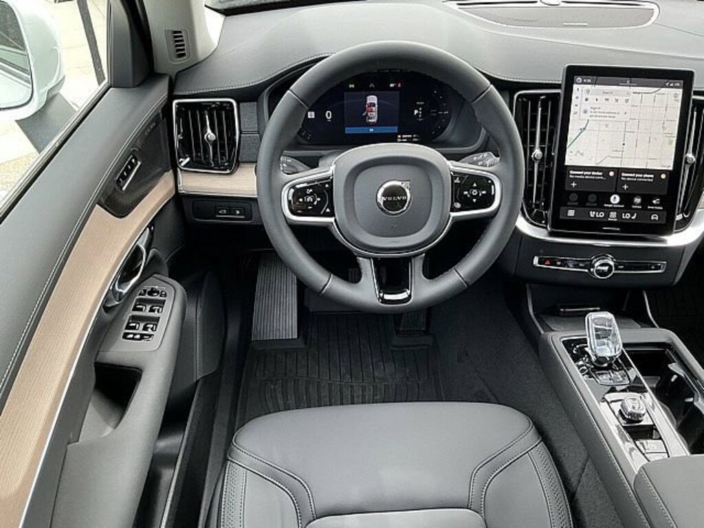 New 2026 Volvo XC90 plug-in hybrid T8 Plus 7-Seater SUV