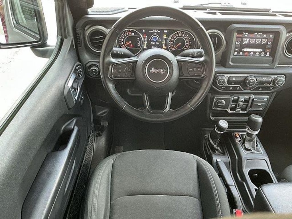 Used 2021 Jeep Gladiator Willys Truck